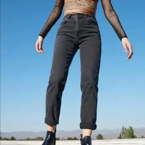 BDG Urban Outfitters Black Denim High Rise Straight Leg Mom Jeans Womens Size 25